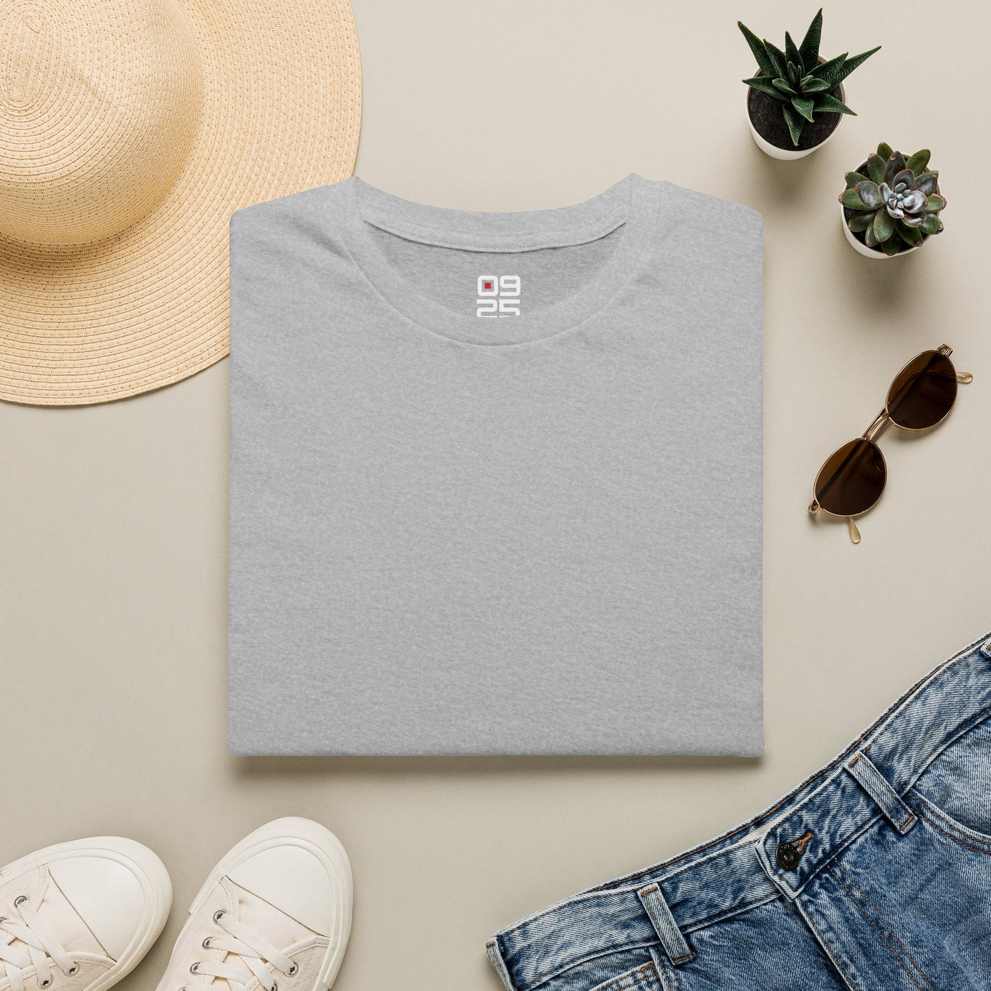 0925 Logo T‑Shirt